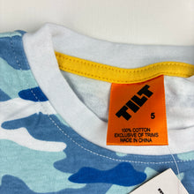 Load image into Gallery viewer, Boys Tilt, camo print dinosaur construction cotton t-shirt, NEW, size 5,  