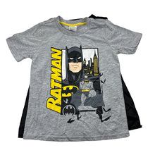 Load image into Gallery viewer, Boys DC Comics, Batman superhero t-shirt, detachable cape, EUC, size 6,  