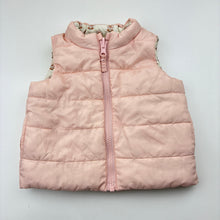 Load image into Gallery viewer, Girls Target, reversible floral / pink puffer vest, EUC, size 0,  
