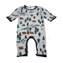 Load image into Gallery viewer, Unisex Baby Berry, cotton blend romper, bear, GUC, size 00,  