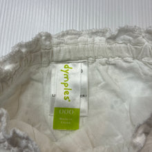 Load image into Gallery viewer, Girls Dymples, white cotton blend broderie bloomers, elasticated, EUC, size 000,  