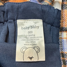 Load image into Gallery viewer, Unisex Baby Baby, long sleeve top &amp; overalls set, EUC, size 000,  