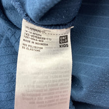 Load image into Gallery viewer, Unisex UNIQLO KIDS, blue ribbed knit sweater, EUC, size 9-10,  