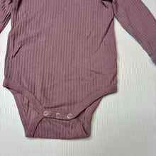 Load image into Gallery viewer, Unisex Lily &amp; Dan, mauve cotton ribbed long sleeve bodysuit, EUC, size 00,  