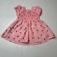 Load image into Gallery viewer, Girls pink, lightweight dress, hearts, EUC, size 00, L: 37cm