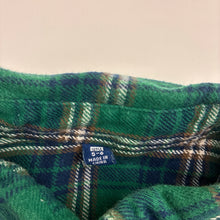 Load image into Gallery viewer, Unisex Uniqlo, flannel cotton long sleeve shirt, GUC, size 5-6,  