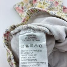 Load image into Gallery viewer, Girls Bebe by Minihaha, floral stretch cotton baby leggings, elasticated, FUC, size 0,  