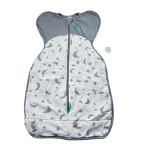 Load image into Gallery viewer, Unisex Love to Dream, 3.5 Tog Swaddle Up wadded sleeping bag, GUC, size 0000,  