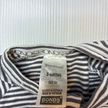 Load image into Gallery viewer, Unisex Bonds, striped stretch cotton zip wondersuit / romper, wash fade, pilling, FUC, size 00,  