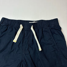 Load image into Gallery viewer, Boys H&amp;M, navy cotton shorts, elasticated, GUC, size 7,  