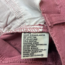 Load image into Gallery viewer, Unisex Breakers, mauve stretch cotton shorts, EUC, size 4,  