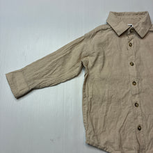 Load image into Gallery viewer, Boys KID, beige linen / cotton long sleeve shirt, GUC, size 1,  
