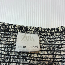 Load image into Gallery viewer, Girls Zara, floral skirt, elasticated, built-in shorts, GUC, size 10,  