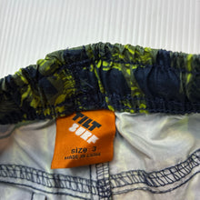 Load image into Gallery viewer, Boys Tilt, tropical lightweight board shorts, EUC, size 3,  