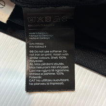 Load image into Gallery viewer, Unisex H&amp;M, lightweight sports / activewear shorts, elasticated, EUC, size 10-11,  