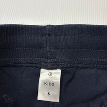 Load image into Gallery viewer, Boys Target, blue stretch cotton shorts, elasticated, GUC, size 5,  