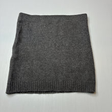 Load image into Gallery viewer, Girls L&amp;D, grey cotton / wool knit skirt, elasticated, EUC, size 12,  