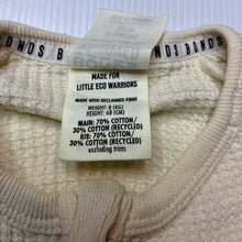 Load image into Gallery viewer, Unisex Bonds, cream cotton waffle zip romper, GUC, size 00,  