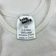Load image into Gallery viewer, Unisex Baby Berry, white cotton ribbed singlet, EUC, size 00,  