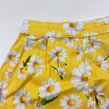 Load image into Gallery viewer, Girls Mayoral, floral cotton shorts, elasticated, EUC, size 0-1,  
