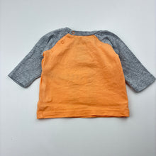 Load image into Gallery viewer, Unisex Cotton On Baby, cotton long sleeve t-shirt, giraffe, GUC, size 0000,  