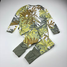 Load image into Gallery viewer, Unisex Bonds, stretch cotton wondersuit / romper, GUC, size 3,