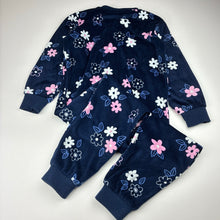 Load image into Gallery viewer, Girls Anko, floral fleece pyjama suit, GUC, size 5,
