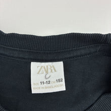 Load image into Gallery viewer, Girls Zara, black cropped cotton t-shirt, GUC, size 11-12,