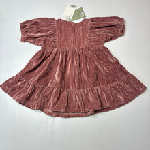 Load image into Gallery viewer, Girls H&amp;M, pink crushed velour dress, NEW, size 0, L: 43cm