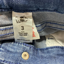 Load image into Gallery viewer, Girls H+T, blue stretch denim shorts, GUC, size 3,