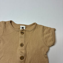 Load image into Gallery viewer, Unisex Dymples, tan cotton romper, GUC, size 000,