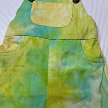 Load image into Gallery viewer, Unisex Foshan, tie dyed shortalls, GUC, size 00,