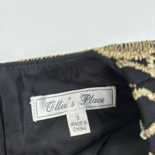 Load image into Gallery viewer, Girls Ollie's Place, lined embroidered tulle party dress, roses, EUC, size 3, L: 59cm