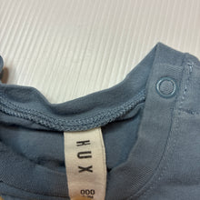 Load image into Gallery viewer, Boys Hux, stretch organic cotton t-shirt teddy bear, GUC, size 000,