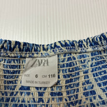 Load image into Gallery viewer, Girls Zara, tiered skirt built-in shorts elasticated, EUC, size 6,
