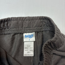 Load image into Gallery viewer, Boys Bluey, cotton blend shorts elasticated, GUC, size 3,