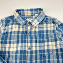 Load image into Gallery viewer, Boys Country Road, thick flannel cotton long sleeve shirt, light mark on front, FUC, size 3,