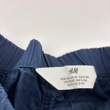 Load image into Gallery viewer, Boys H&amp;M, navy lightweight cotton shorts elasticated, GUC, size 4,