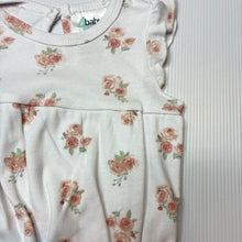 Load image into Gallery viewer, Girls 4 Baby, floral soft cotton bodysuit/ romper, EUC, size 000,
