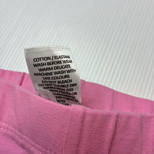 Load image into Gallery viewer, Girls Target, australian cotton blend bike shorts, EUC, size 1,