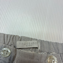 Load image into Gallery viewer, Boys Trussardi Baby, lined lightweight cotton shorts, elasticated, EUC, size 000,