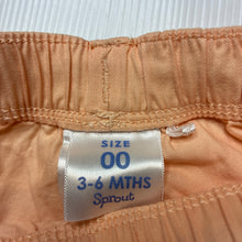 Load image into Gallery viewer, Girls Sprout, lightweight cotton shorts elasticated, EUC, size 00,