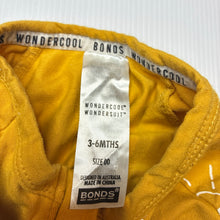 Load image into Gallery viewer, Unisex Bonds, Wondercool zip Wondersuit/ zippy/ romper, GUC, size 00,