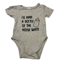 Load image into Gallery viewer, Unisex Dymples, soft cotton bodysuit/ romper, EUC, size 00,