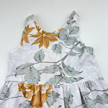 Load image into Gallery viewer, Girls lightweight, floral summer dress, no labels, armpit to armpit: 29cm, EUC, size 5, L: 56cm