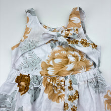 Load image into Gallery viewer, Girls lightweight, floral summer dress, no labels, armpit to armpit: 29cm, EUC, size 5, L: 56cm