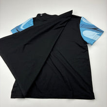 Load image into Gallery viewer, Boys lightweight, Batman t-shirt / top, detachable cape, EUC, size 7,