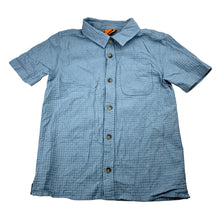 Load image into Gallery viewer, Boys Tilt, textured cotton short sleeve shirt, EUC, size 6,