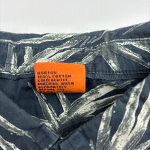 Load image into Gallery viewer, Boys Tilt, lightweight cotton short sleeve shirt, EUC, size 5,