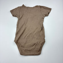 Load image into Gallery viewer, Unisex Baby Berry, ribbed organic cotton bodysuit / romper, GUC, size 1,